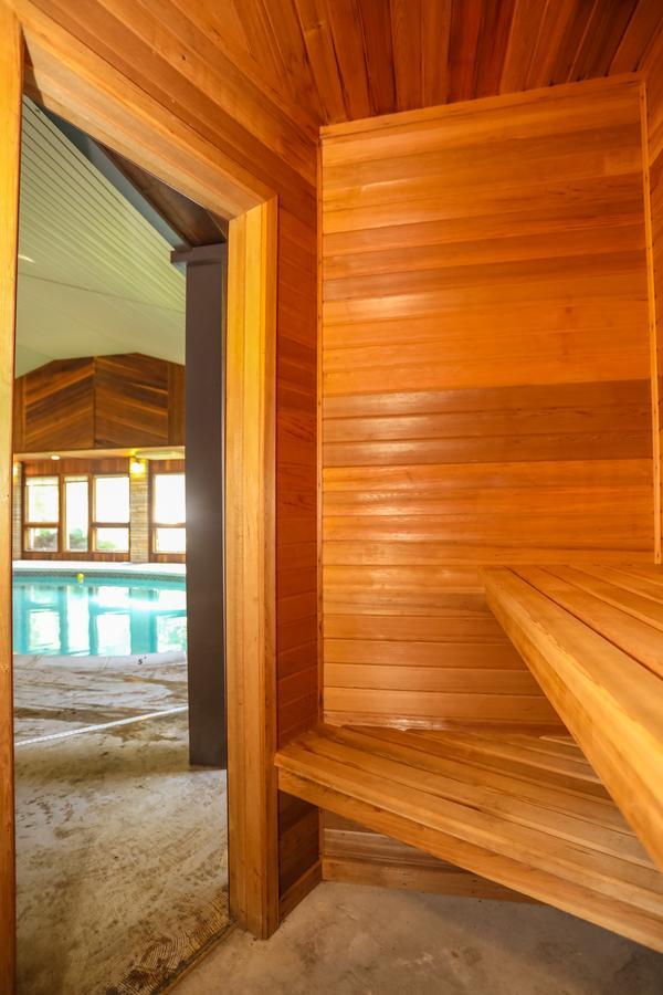 روجرز The Lodge At Beaver Lake Bed And Breakfast المظهر الخارجي الصورة